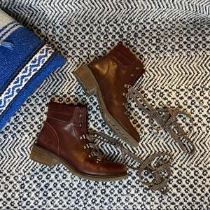 Sam Edelman Lace up Boots
